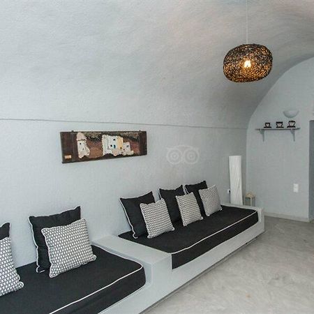 Nonis Apartments Fira  Eksteriør billede
